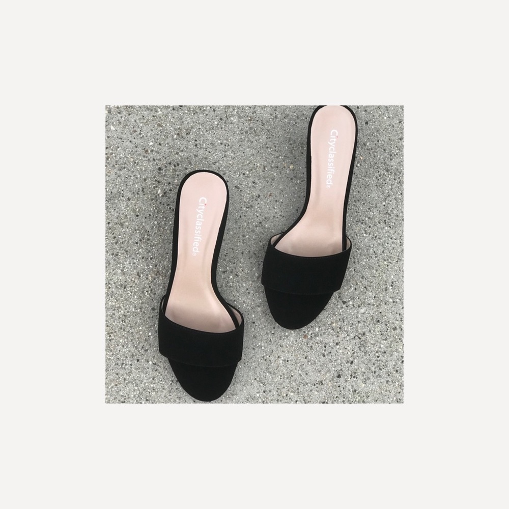 City Class KITTEN Black single strap Mule Heel - Picture 5 of 6